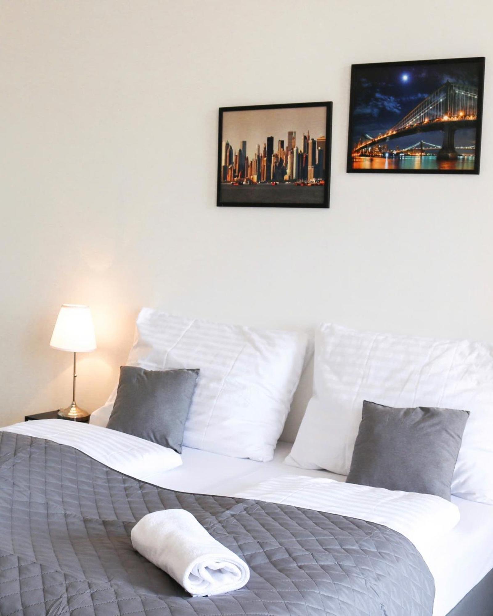 Rose Suites And Rooms Praga Exterior foto