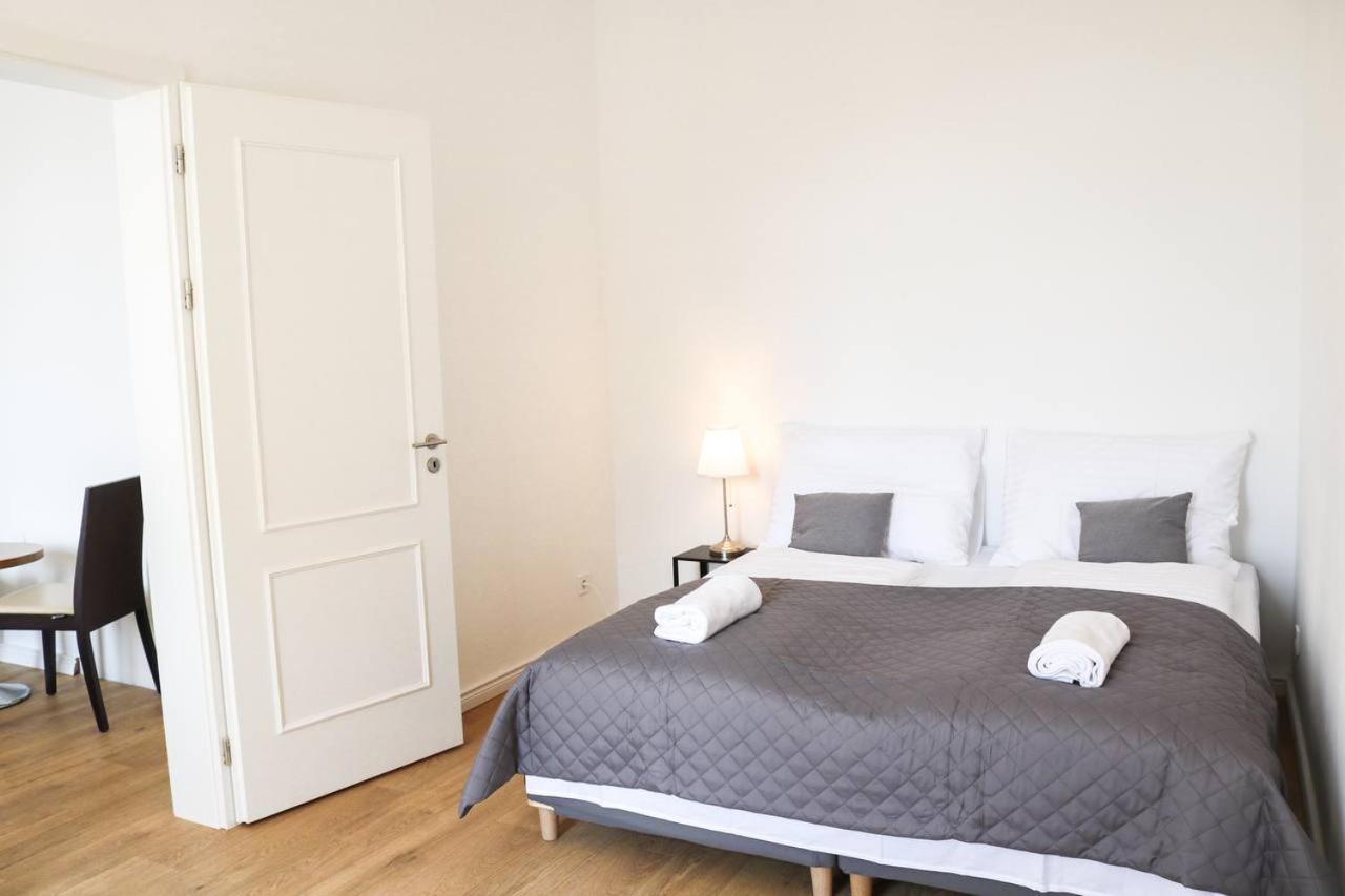Rose Suites And Rooms Praga Exterior foto